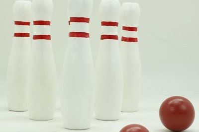 Adult size wooden bowling pins (3)