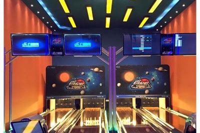 Compact recreational sports bowling lane (5)