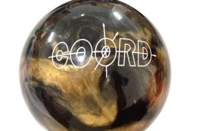 Golden professionally designed bowling ball (2)