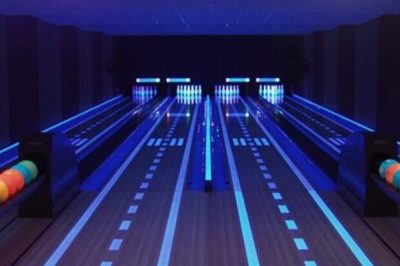 High quality full set of bowling lanes (3)