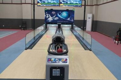 Indoor sports standard bowling lane (4)
