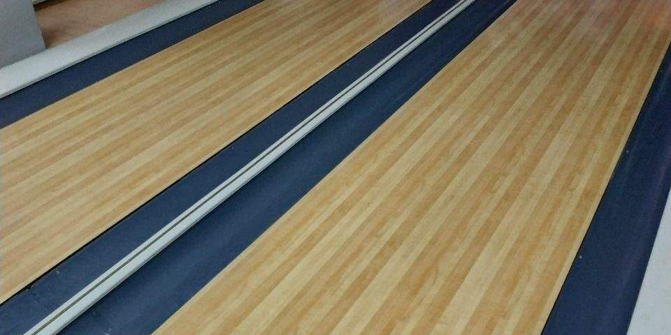Professional bowling lanes manufacturer supply