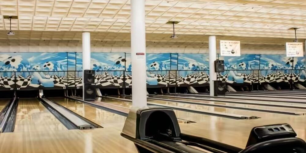 New Bowling Lanes Wholesale Supply (6) Wholesale new bowling lanes for clubs and alleys