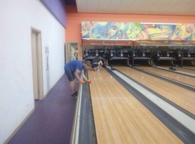 Professional AMF 90XLi bowling lanes