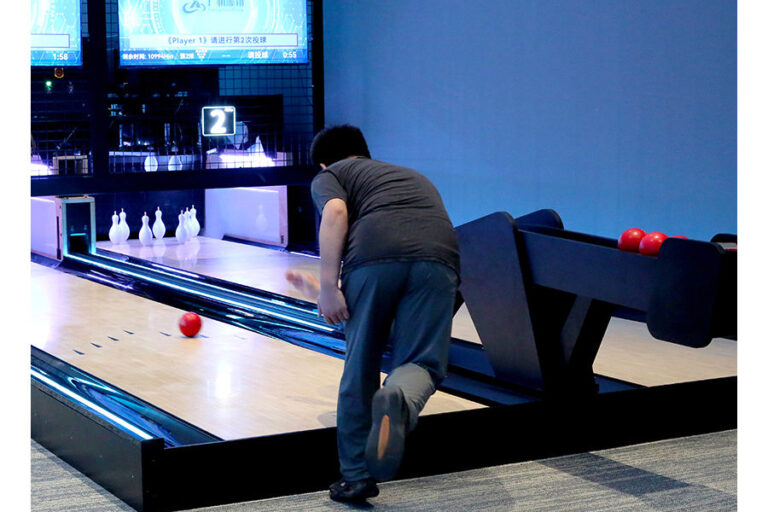 Hot Sale Bowling Lane for Entertainment